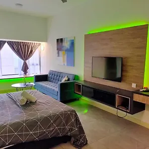  Apartment Imperio Bathtub At Town-near Jonker Street
