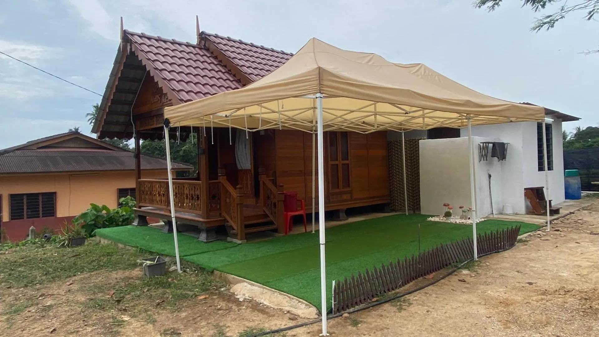 Inap Desa Abang Adik Malacca